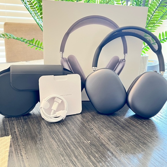 AirPod Max - space gray